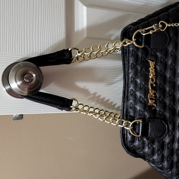 Betsey Johnson heart purse with lady bug charm - Picture 4 of 9